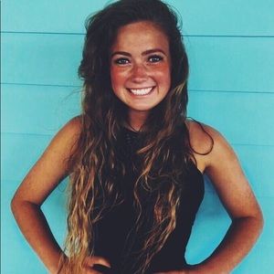 Meet your posher, Chloe!